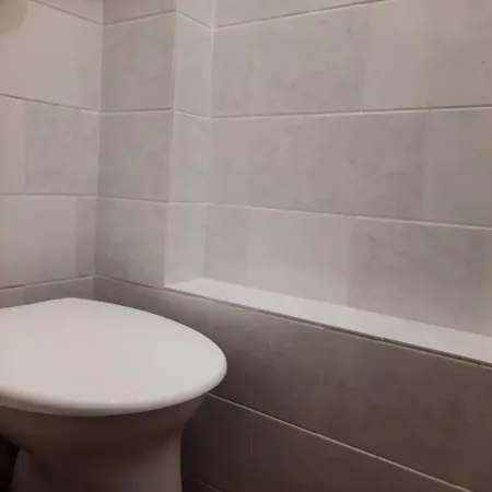 منزل للإقامة Downtown Minimalistic In Flatshare *